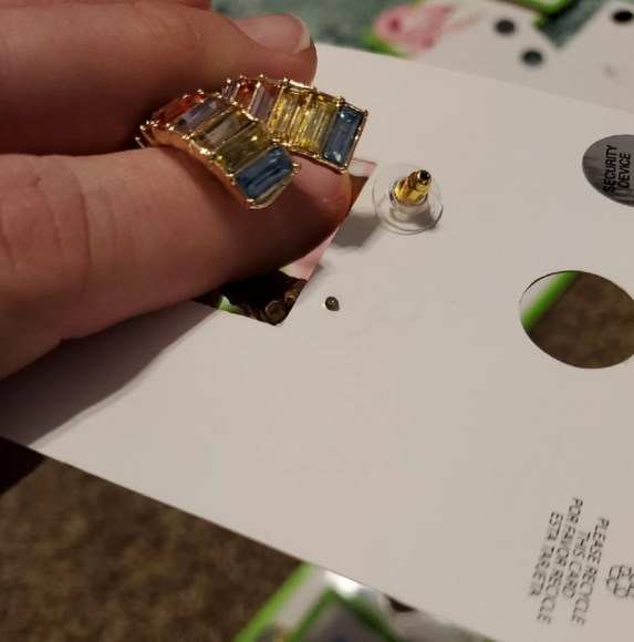 Bundle of spring/ easter dress up earrings - Picture 7 of 7